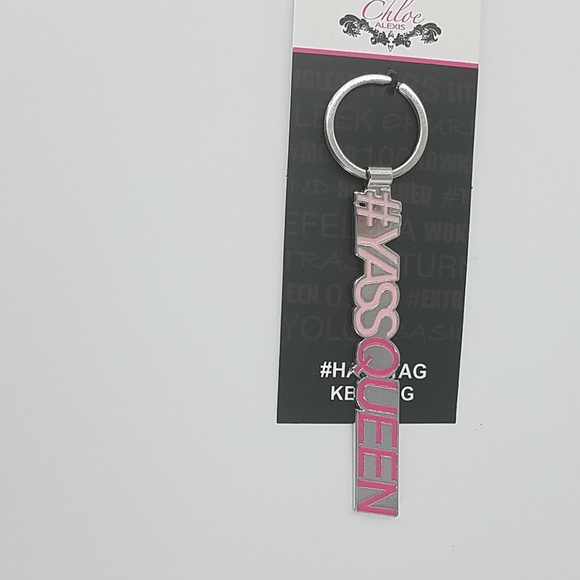 ⚡🎈➡️NWT Metal #YASSQUEEN Keyring - Picture 2 of 3